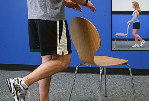 Sådan støt en wobbly stol eller bordben. Måle den korteste ben.